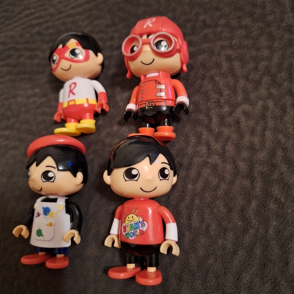 Ryan's World Figures - Picture 2 of 3